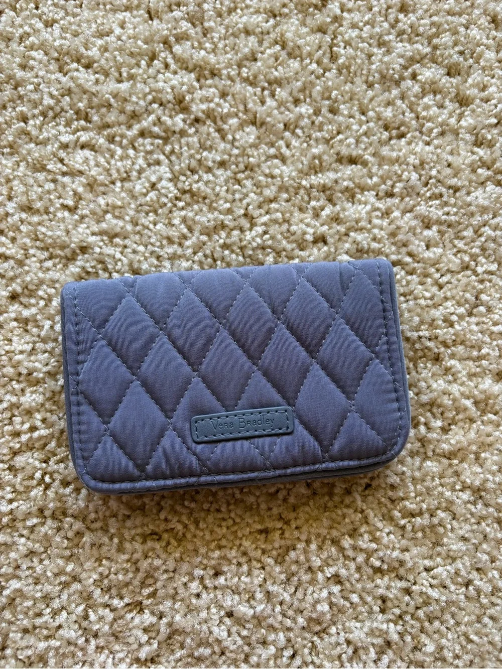 Vera Bradley RFID Small Bifold Wallet Carbon Gray NWT - Picture 1 of 8